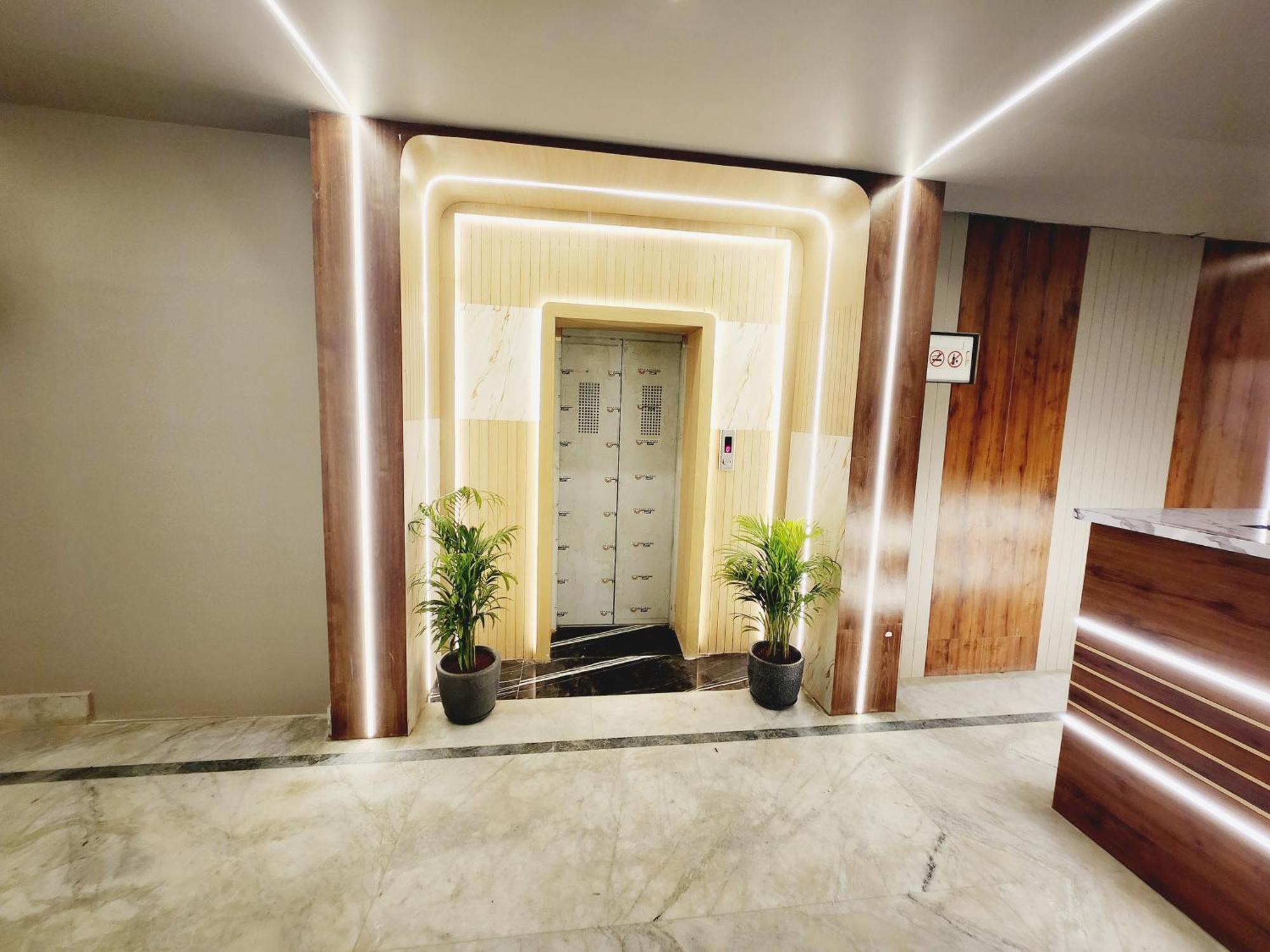 The Greenstar Inn Premium Bhubaneswar Bagian luar foto